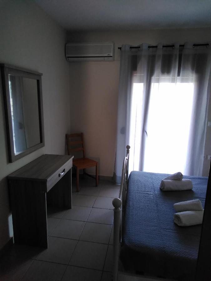 Chrusanthi'S Apartment Nea Skioni Exterior photo